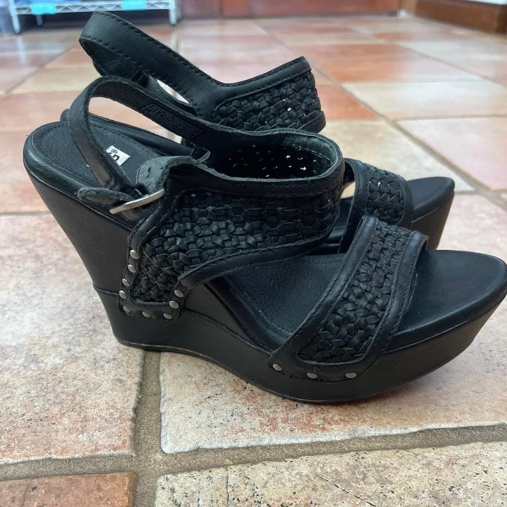 UGG strappy woven buckle wedge sandals size 6.5